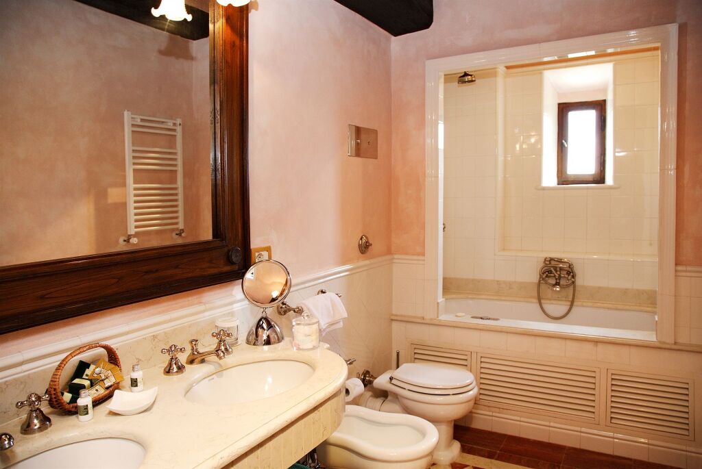 Castello di Spaltenna by null