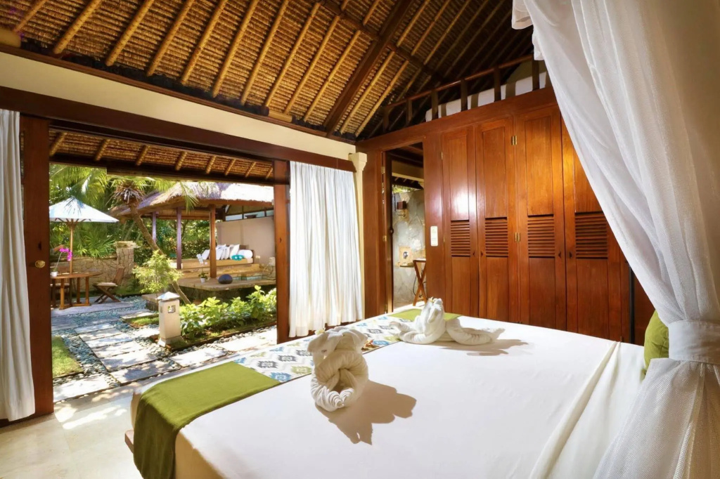 Отель Mimpi Resort Menjangan в Бали