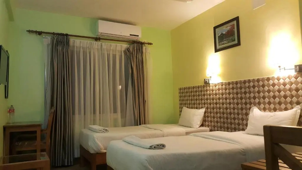 Deluxe Double room (twin beds)