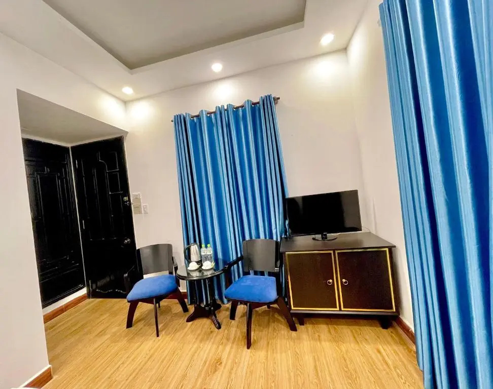 Deluxe Double room (full double bed)