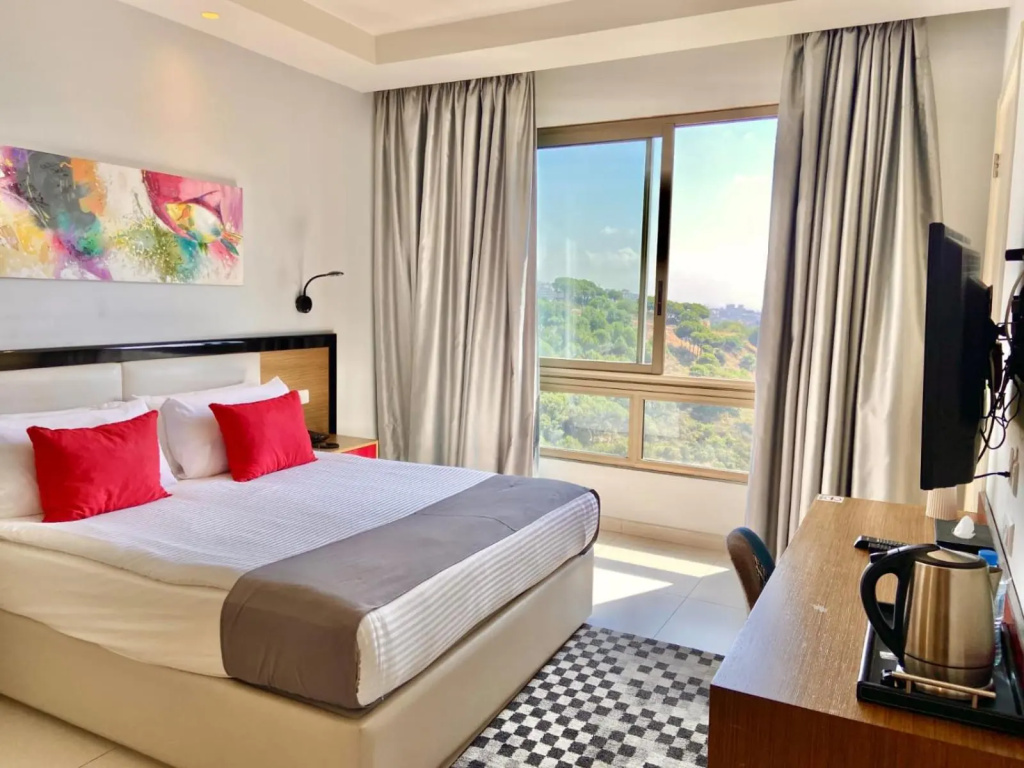 The Ray Hotel & Studios — 5