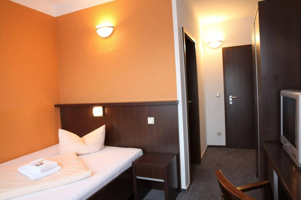 Strandhotel Senftenberger See - Général
