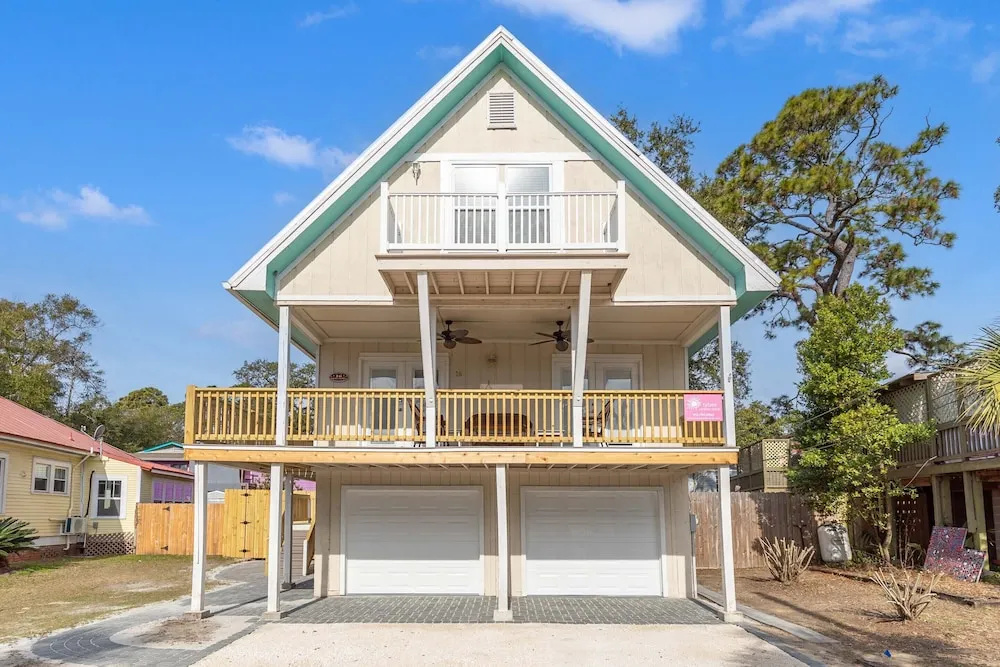 Sandys Beach House by Tybee Vacation Rentals
