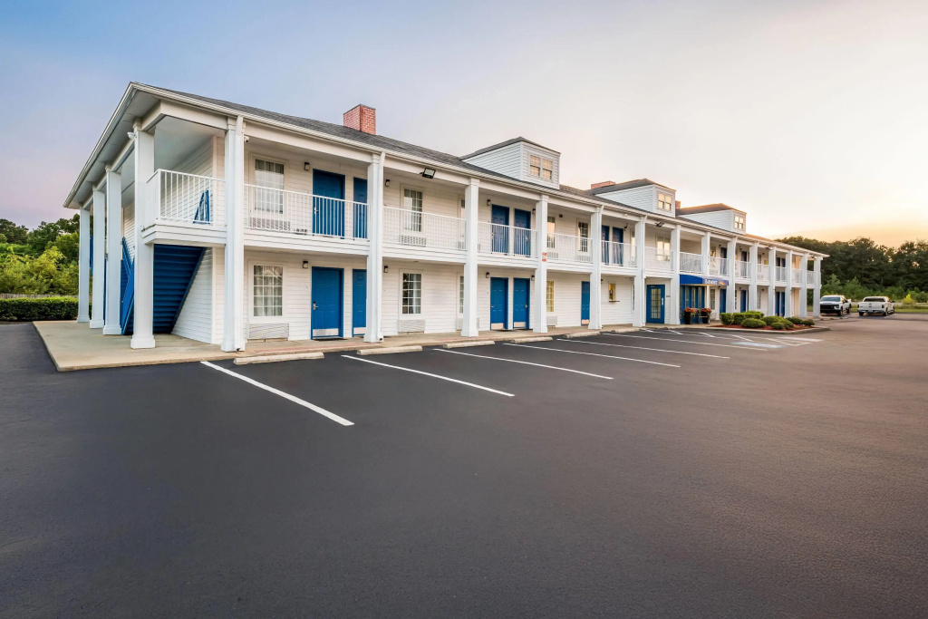 Baymont by Wyndham Sanford
