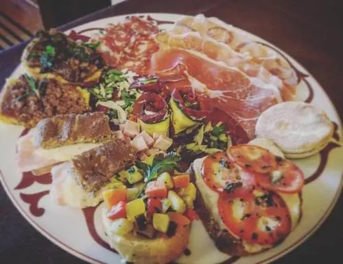 Food & Beverage