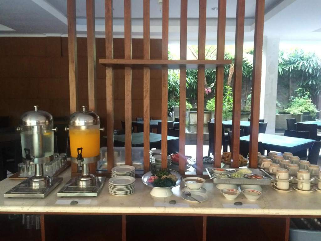 Surya Kencana Seaside Hotel - Général