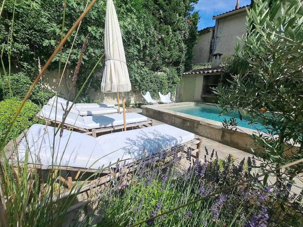 Voir la photo 3 — Villa Maillane 18th Century Residence Completely Renovated