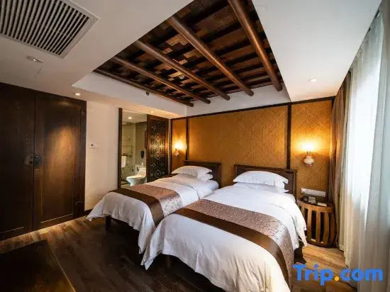 2 Bedrooms Duplex Suite