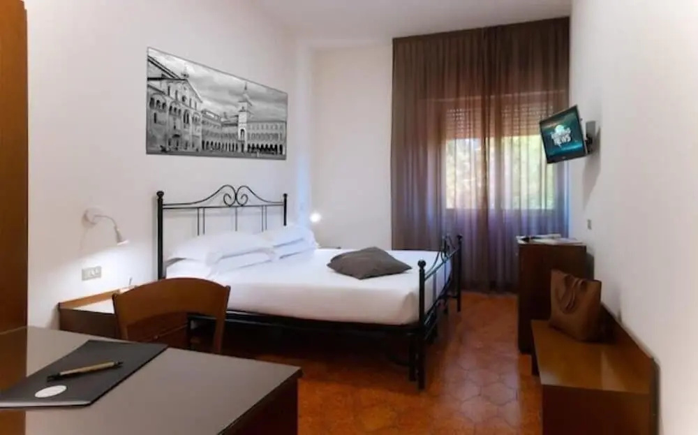 CDH Hotel Modena - Chambres