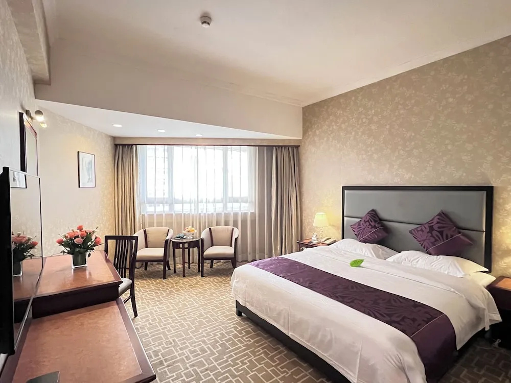 Century Plaza Hotel - Chambres