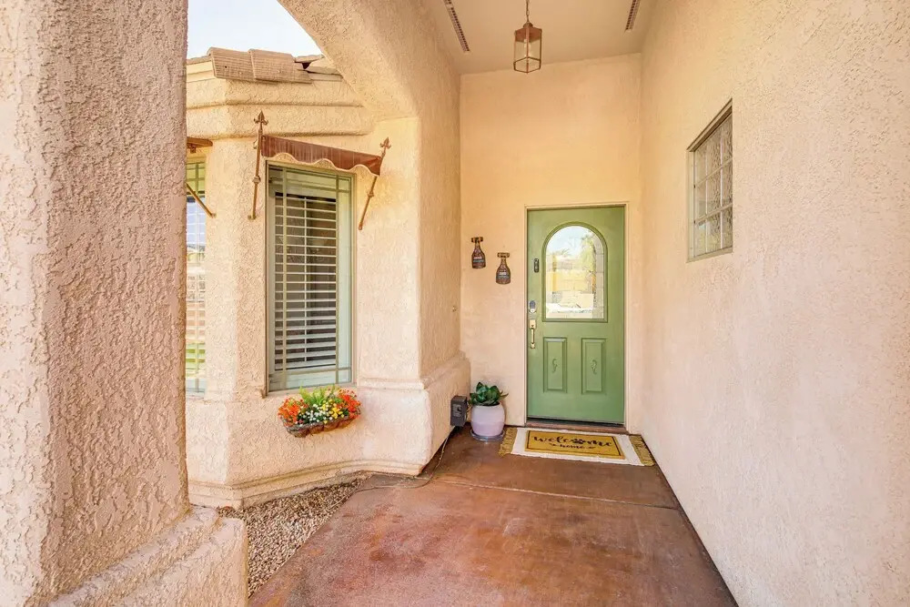 2 Mi to Lake Havasu: Poolside Paradise! — фото