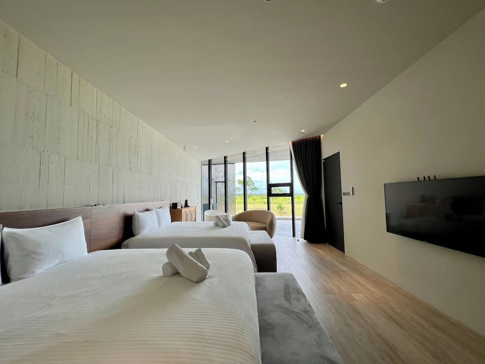 Standard Quadruple room with sea view