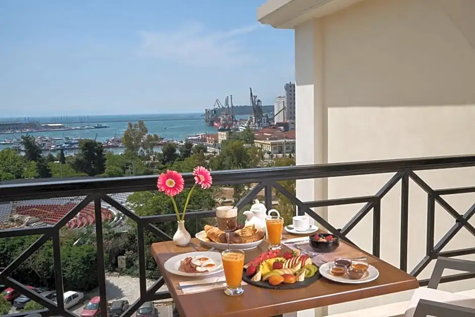 Deluxe room with sea view
