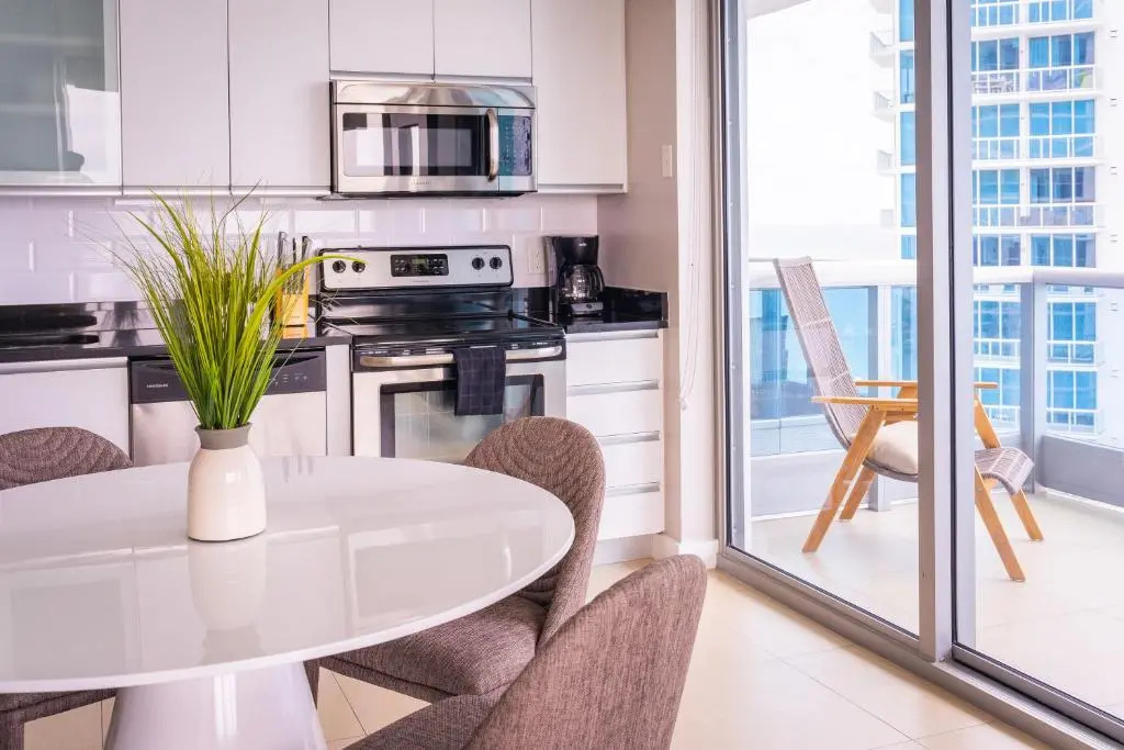 1 Bedroom Suite with balcony and with partial ocean view