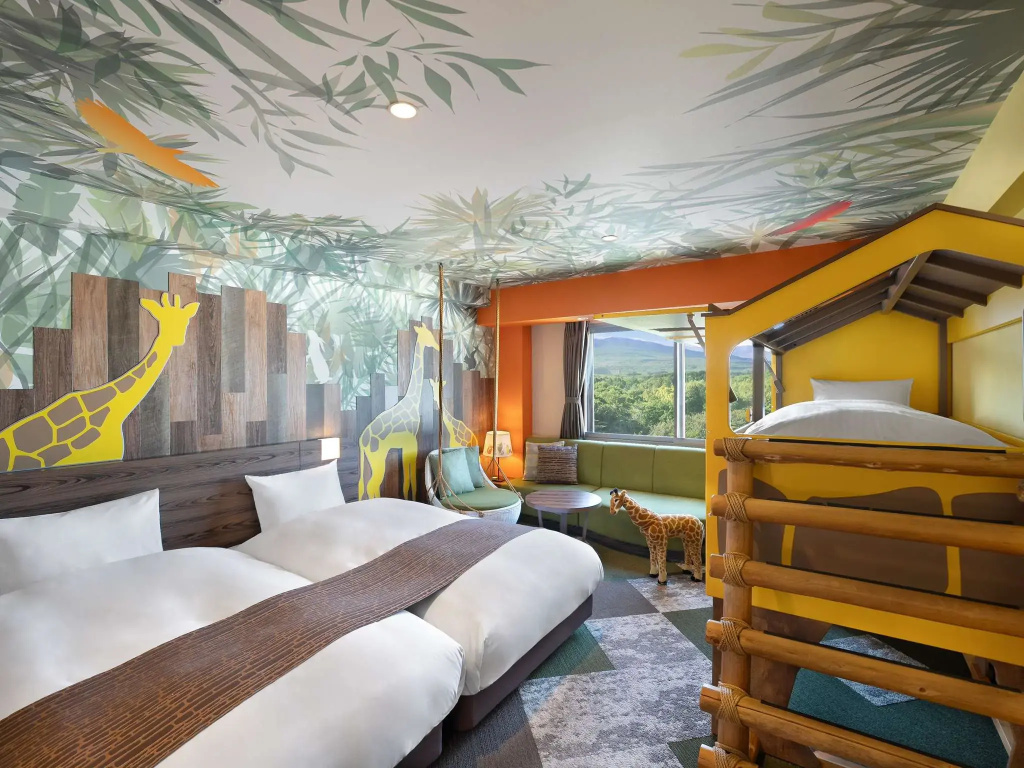 Standard room with mountain view