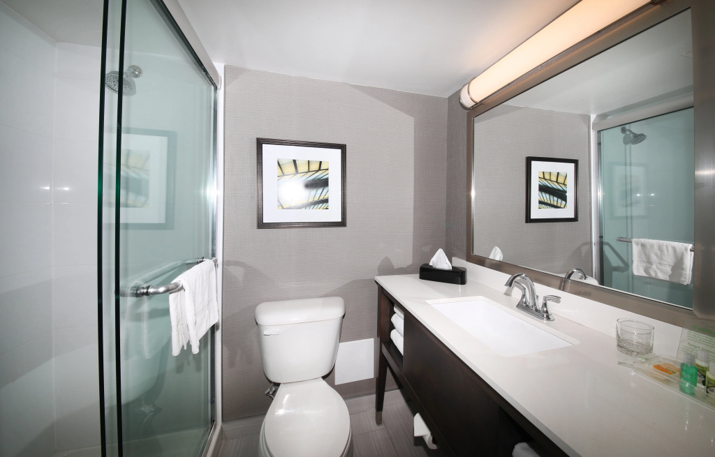 Holiday Inn Peterborough-Waterfront, ON by IHG - Général