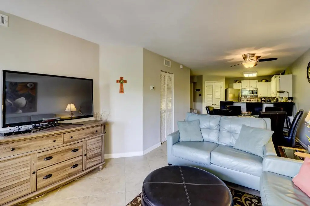 512 Oceanwalk 2 BR Forest Beach Condo