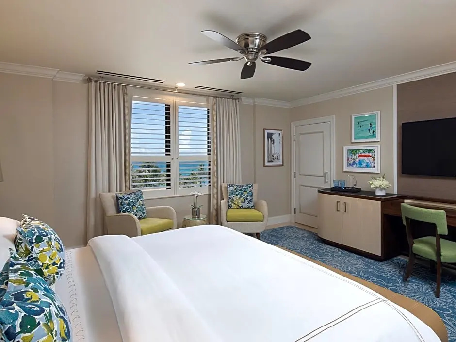 Deluxe Double room (full double bed)