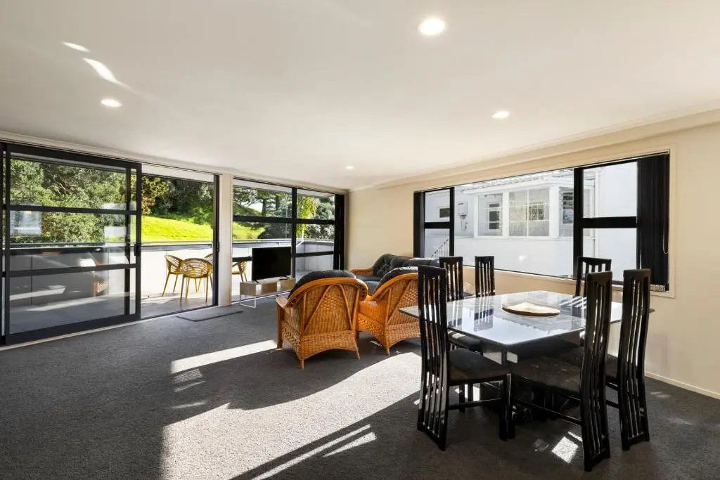 Pacific Escape - Downtown Mount Maunganui and Beac