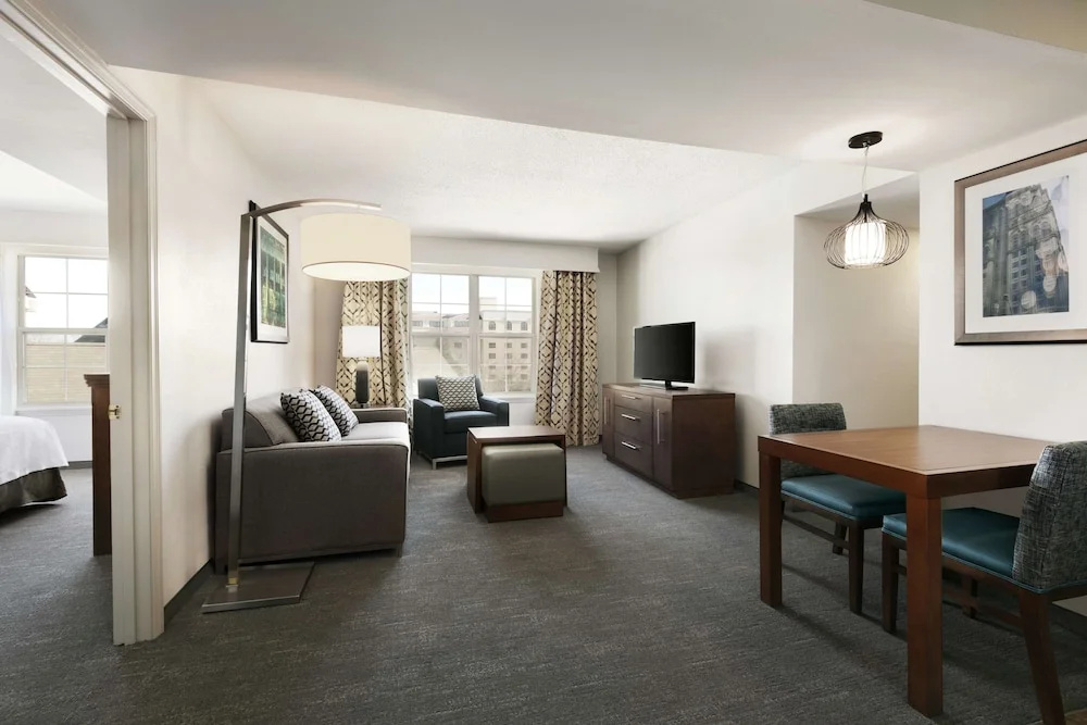 Homewood Suites by Hilton Kansas City-Airport - Chambres