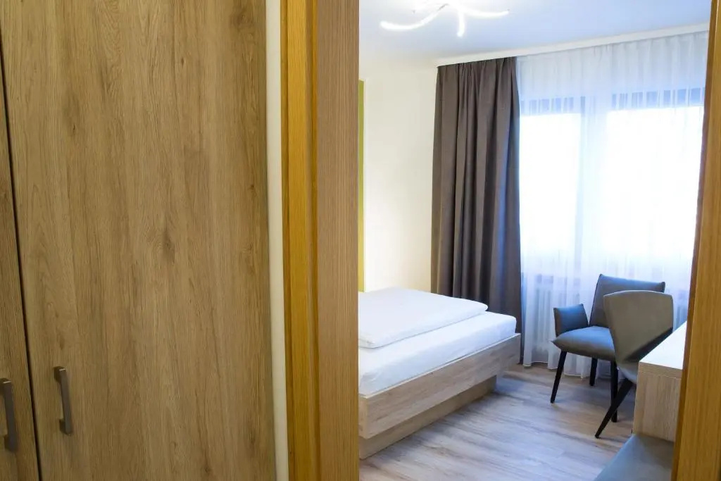 Standard Double room (full double bed)