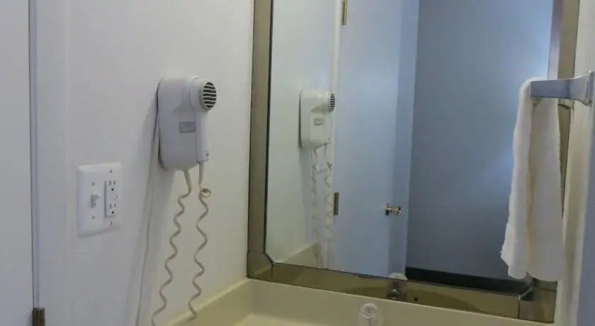 Econo Lodge Gurnee - фото 7