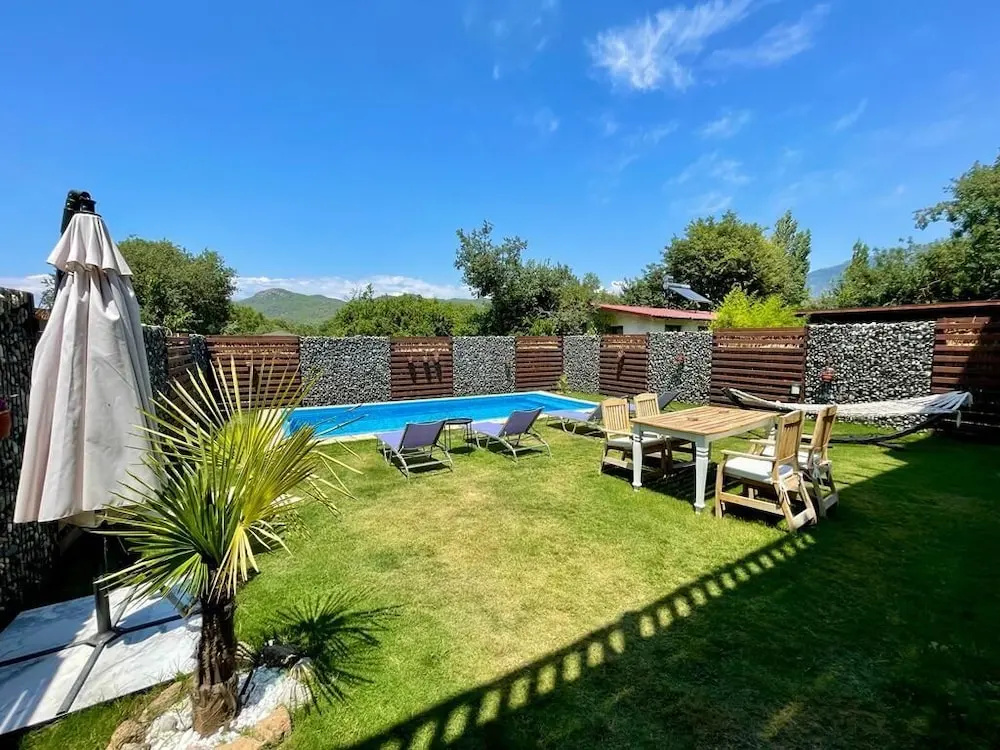 Relish Villalari (Limited Hours Front Desk Need To Contact Property In Advance)