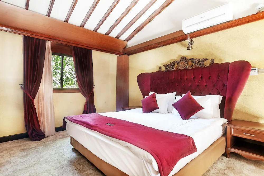 Standard Single Duplex room