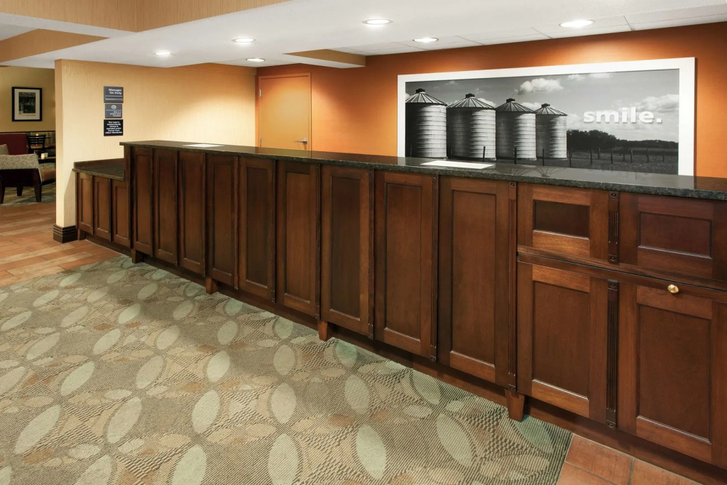 Lobby & Reception