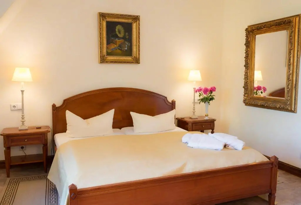 Schlosshotel Zum Markgrafen - Chambres