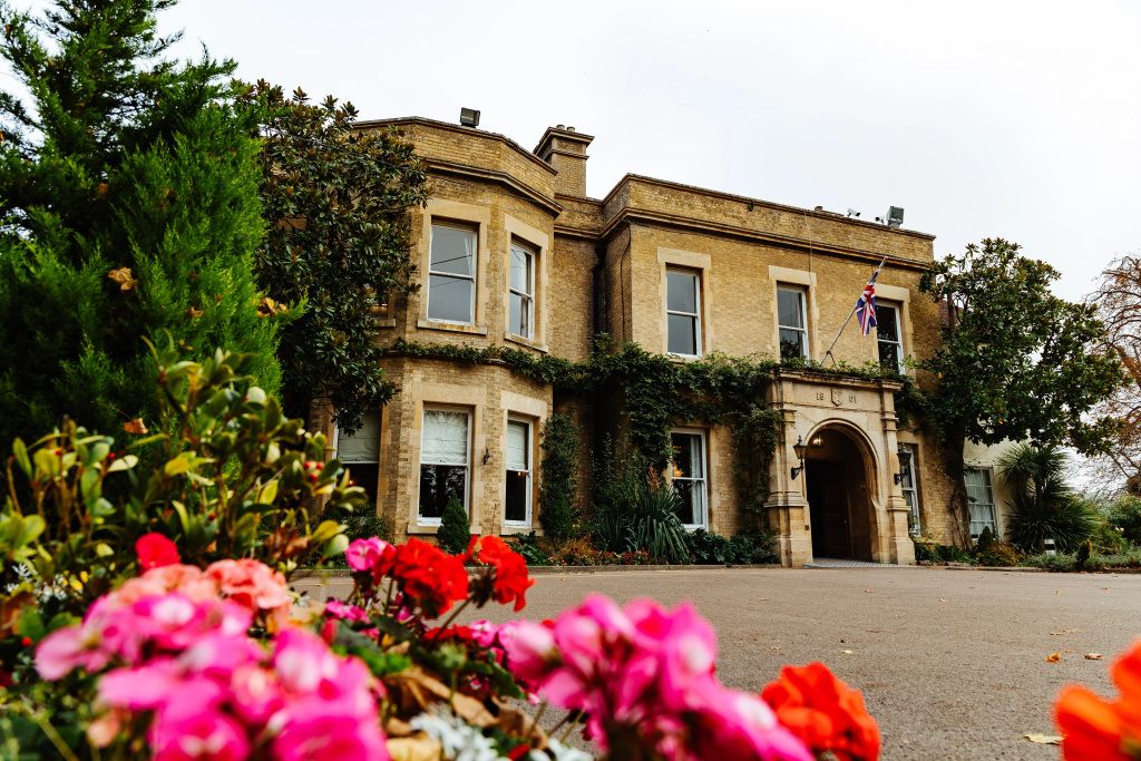 Woodland Manor Hotel