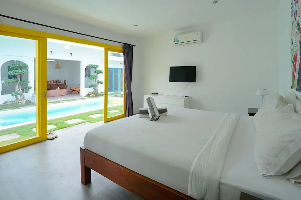 3 Bedrooms Villa