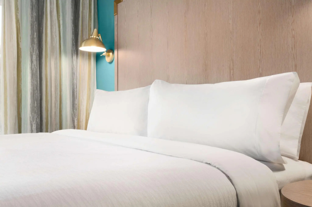 Double Suite (full double bed)