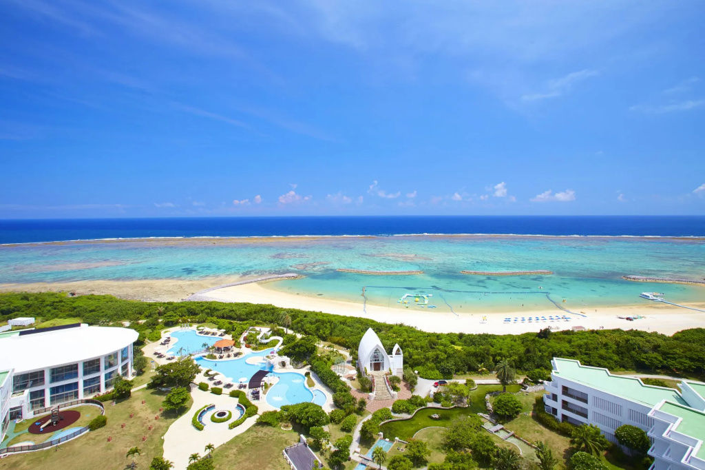 Beach & Waterfront
