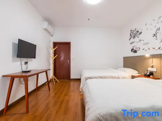 Двухместный номер Standard 2 отдельные кровати в Holiday Inn Shanghai Dianhu (Zhujiajiao Scenic Area Ancient Town)