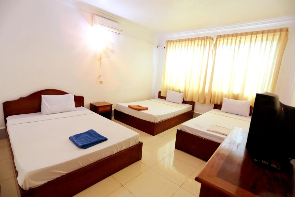 Economy room