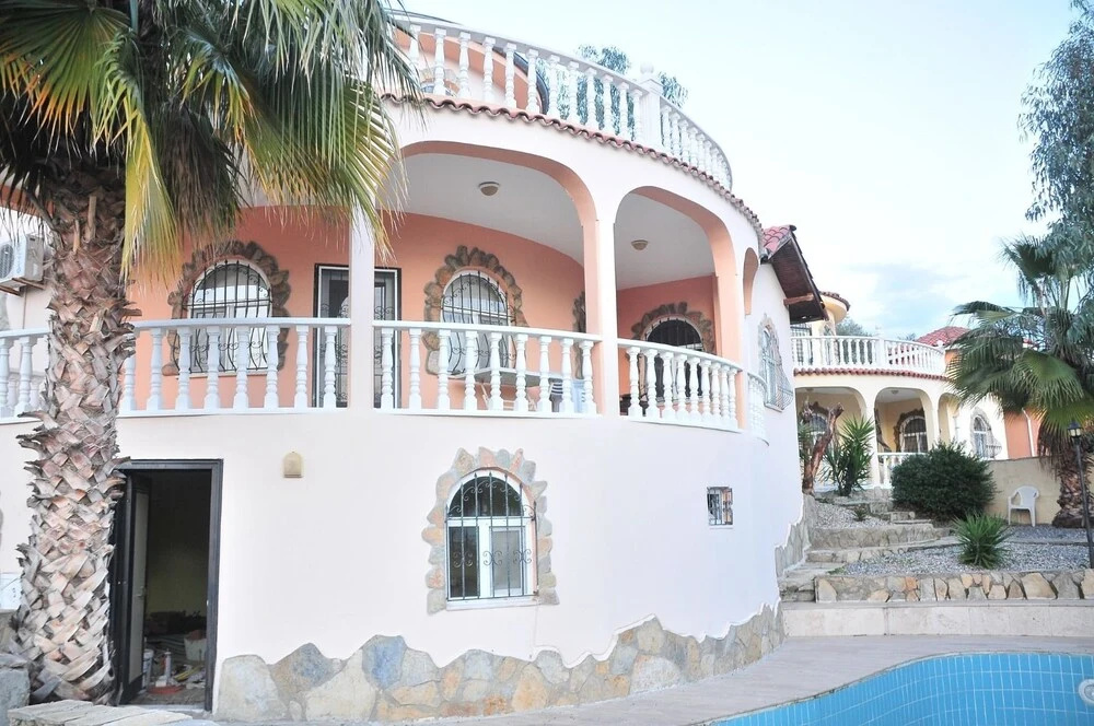 Mustakil Villa