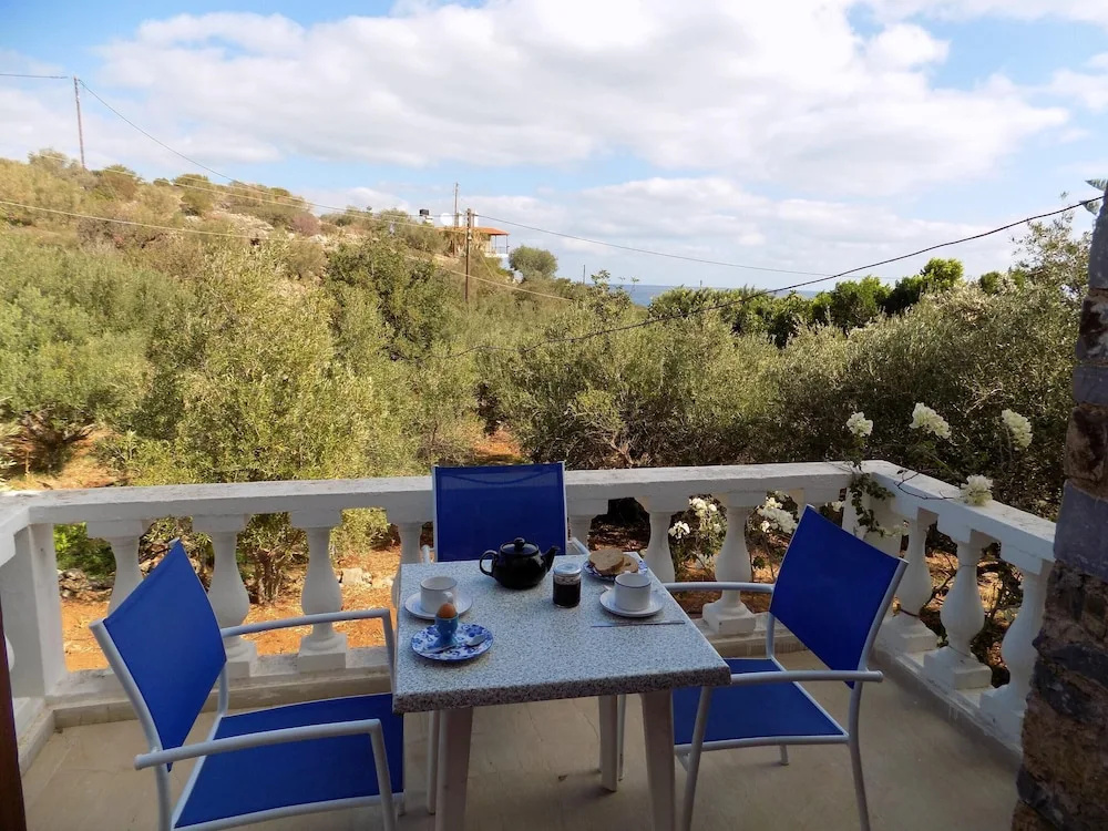 Apartment With one Bedroom in Ammoudara, With Pool Access, Balcony and