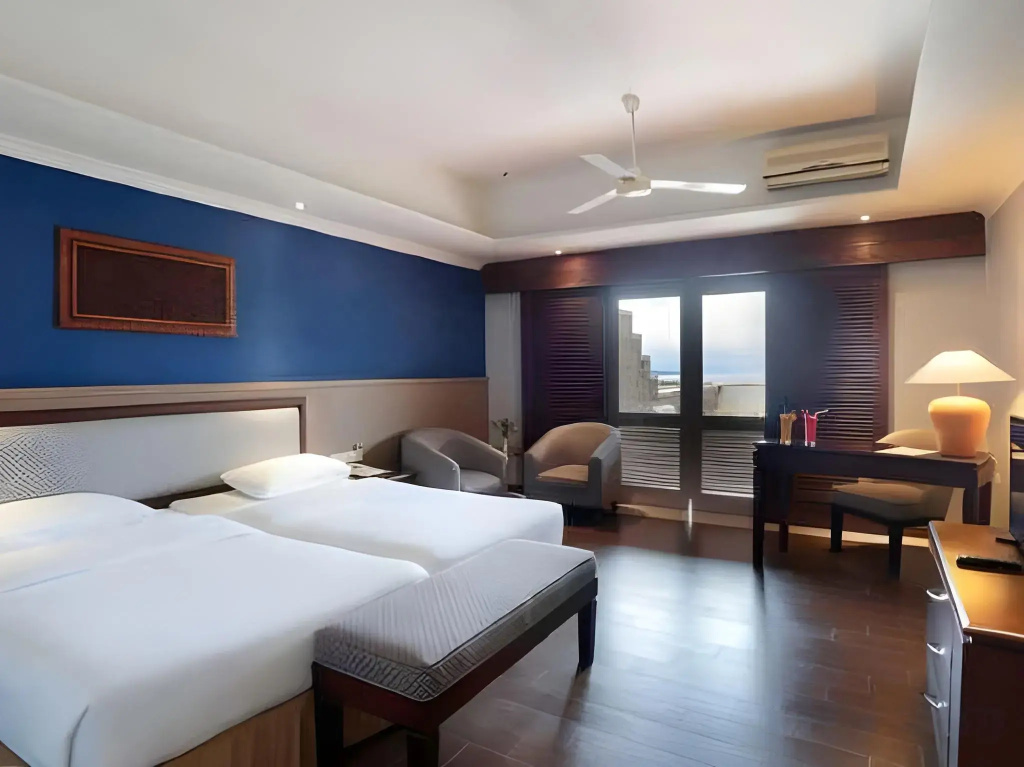 Niagara Hotel Lake Toba & Resorts — 4