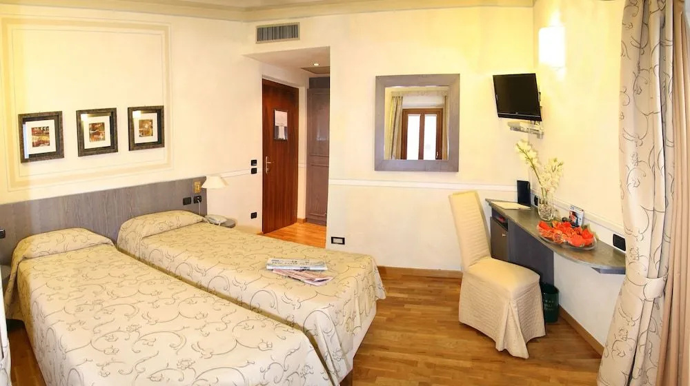 Hotel photo 27