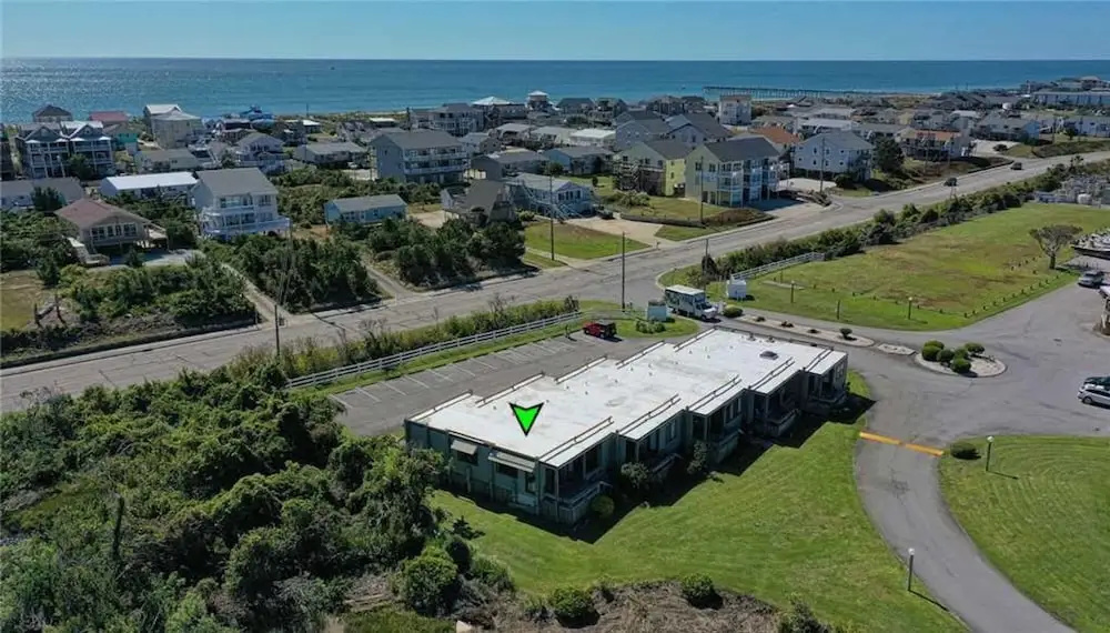 8 1/2 Marina Unit 1