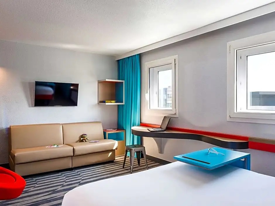 Standard Double Family Suite (full double bed)