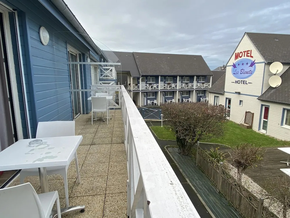 Contact Hôtel - Hôtel les Bleuets & SPA - Général