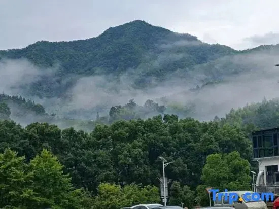 Shitai Qingfeng Chinese Inn (Guniujiang Scenic Area)