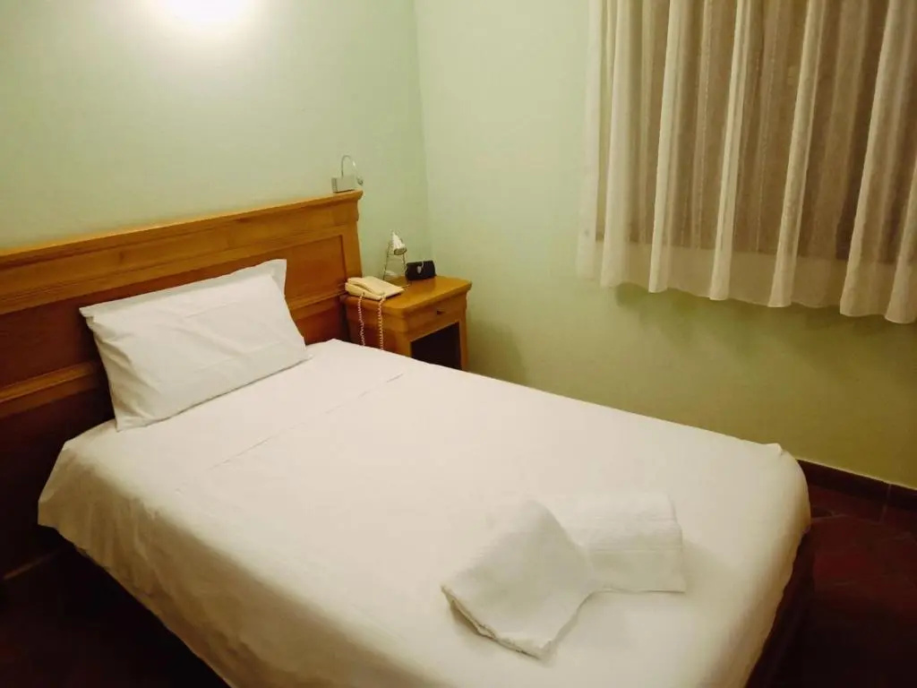 Economy room