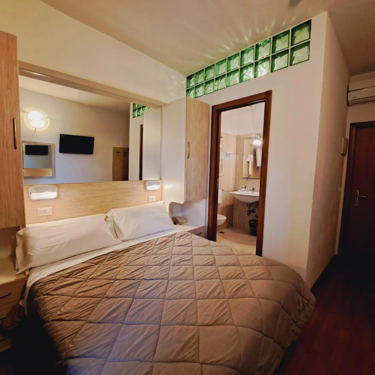 Hotel photo 30