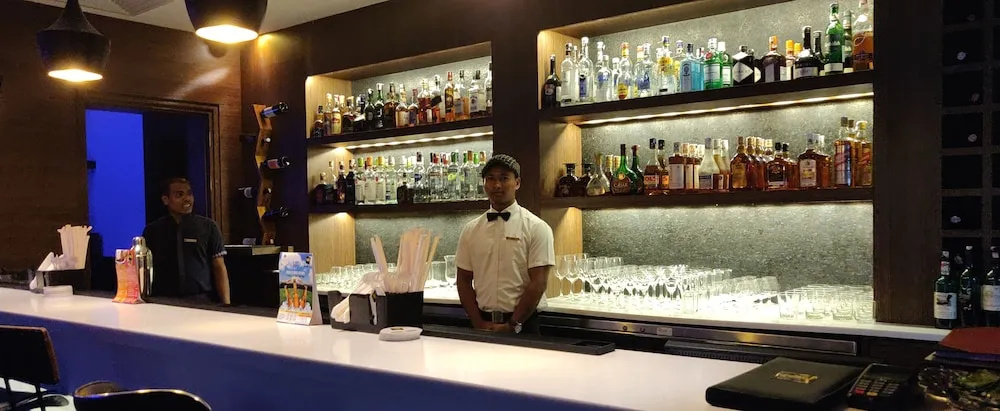 Lobby & Reception