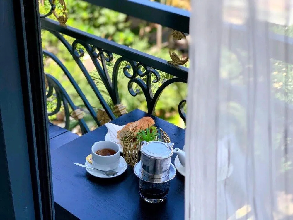 Balcony & Terrace