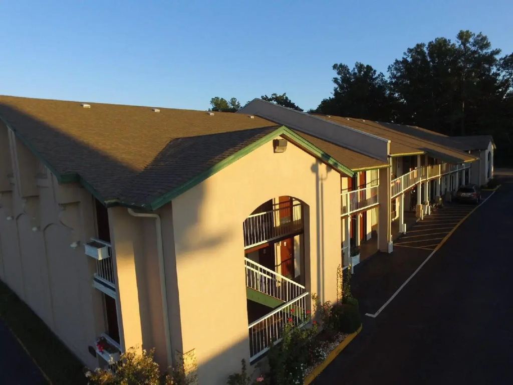 West Bank Inn