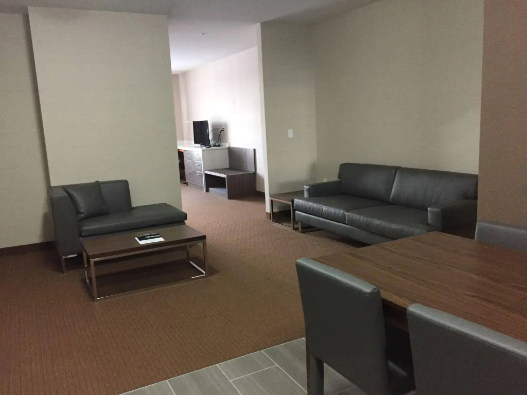 Southfort Inn - фото 26